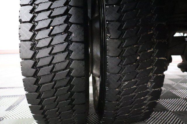 Used 2021 Ford F450 Platinum w/ FX4 Off-Road Package AWD/4WD image 94