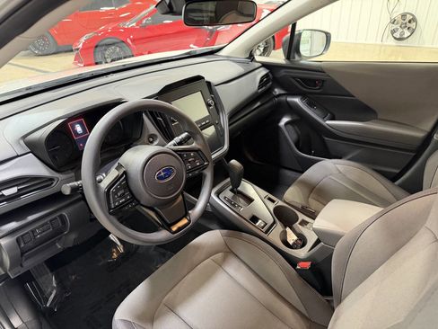 Used 2024 Subaru Crosstrek 2.0i AWD/4WD image 9