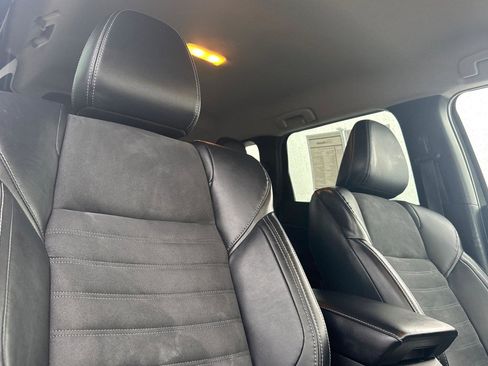 Used 2022 Mitsubishi Outlander SE image 16