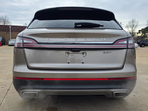 Used 2020 Lincoln Nautilus FWD w/ Equipment Group 101A image 18