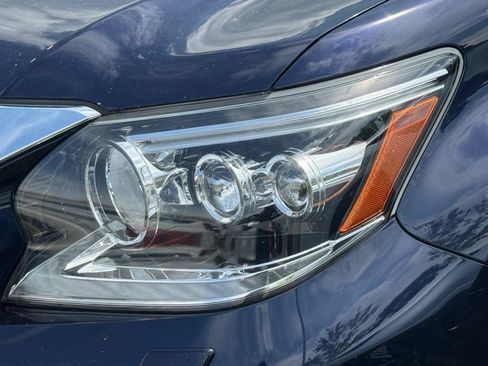 Used 2019 Lexus GX 460 Premium AWD/4WD image 2