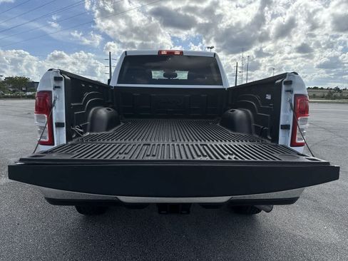 Used 2024 RAM 2500 Big Horn AWD/4WD image 23