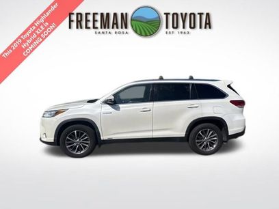 Used 2019 Toyota Highlander XLE