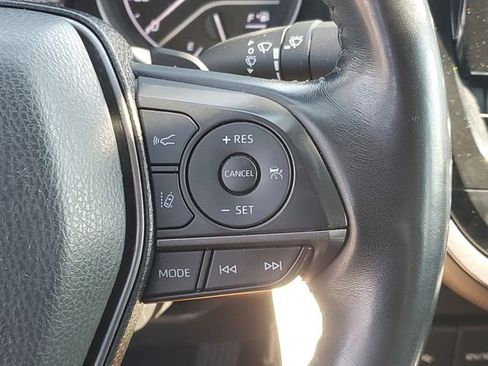 Used 2022 Toyota Camry SE FWD image 22
