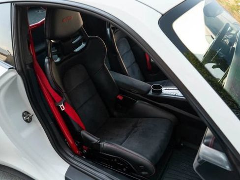 Used 2015 Porsche 911 GT3 RWD image 34