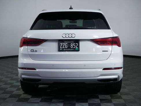Used 2022 Audi Q3 2.0T Premium w/ Convenience Package image 7