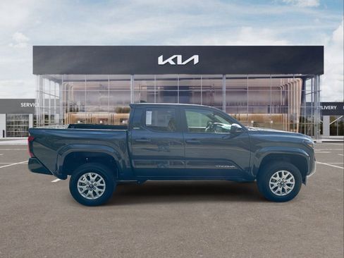 Used 2024 Toyota Tacoma SR5 image 9