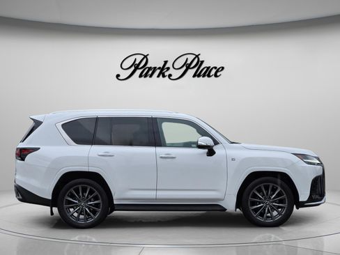 Used 2023 Lexus LX 600 F Sport AWD/4WD image 6