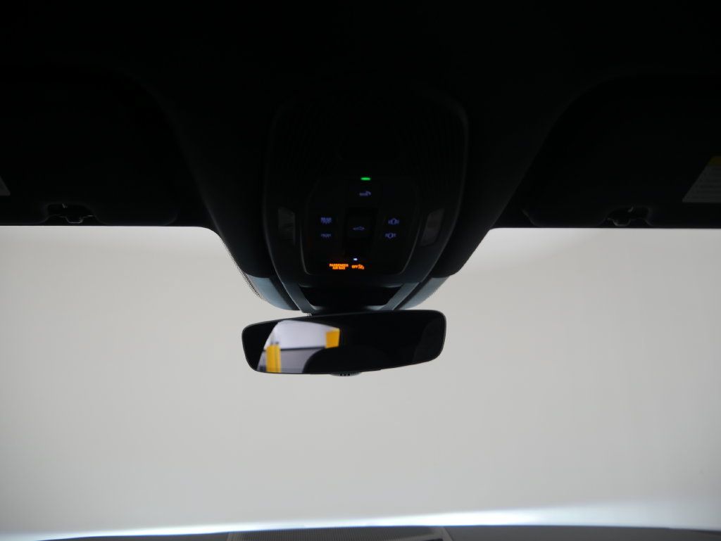 Certified 2026 Porsche Cayenne AWD/4WD image 43