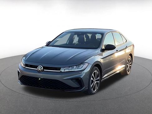 Used 2025 Volkswagen Jetta Sport image 7