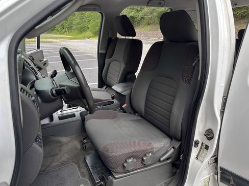 Used 2010 Nissan Xterra Off-Road w/ Protection Pkg A AWD/4WD image 15