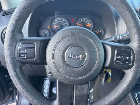 Used 2015 Jeep Compass Sport w/ Power Value Group AWD/4WD image 18