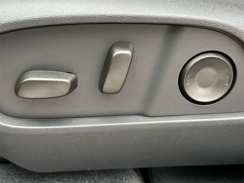 New 2026 Chevrolet Equinox RS image 22