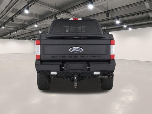 Used 2019 Ford F250 Lariat w/ Chrome Package AWD/4WD image 7