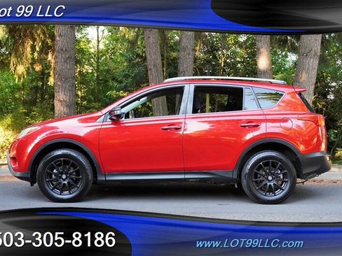 Used 2015 Toyota RAV4 LE AWD/4WD image 1