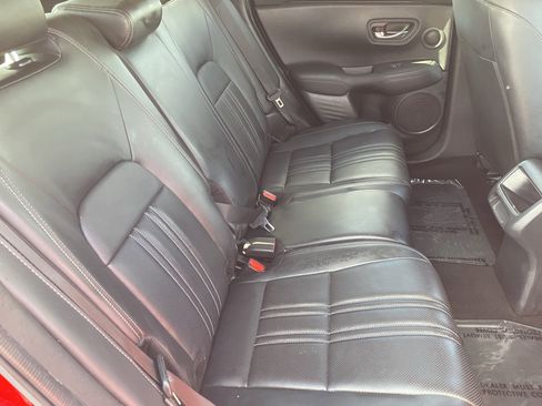 Used 2024 Honda HR-V EX-L image 11