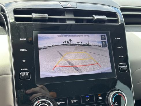 Certified 2024 Hyundai Tucson SE FWD image 25