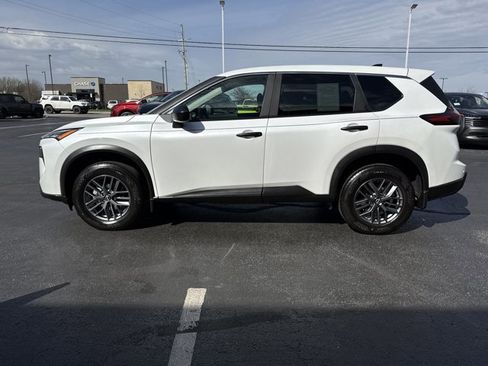 Certified 2024 Nissan Rogue S image 11