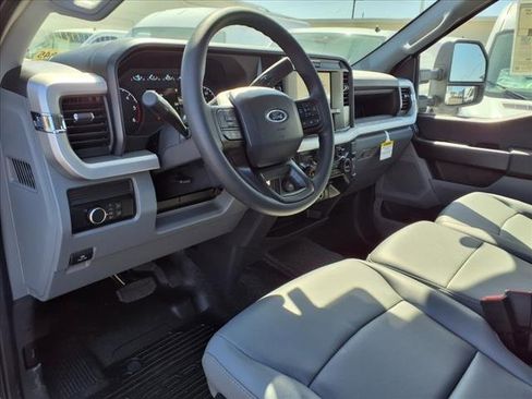 New 2025 Ford F550 2WD SuperCab Super Duty image 6