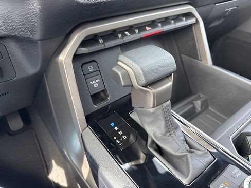 Used 2025 Toyota Tundra SR5 AWD/4WD image 18
