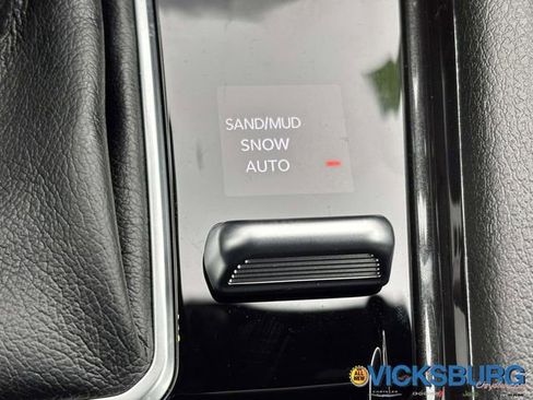 New 2026 Jeep Compass Latitude image 23