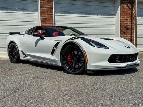 Used 2017 Chevrolet Corvette Grand Sport RWD image 30