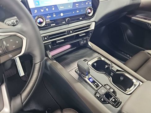 New 2026 Lexus RX 450h AWD image 24