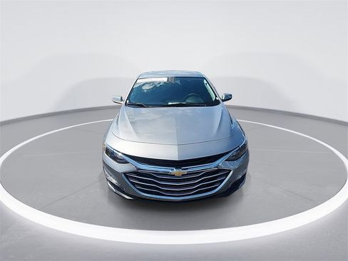 Used 2023 Chevrolet Malibu LT image 3