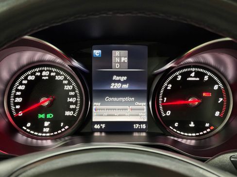 Used 2019 Mercedes-Benz GLC 300 4MATIC image 11