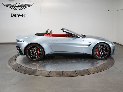 Used 2021 Aston Martin V8 Vantage Roadster image 6