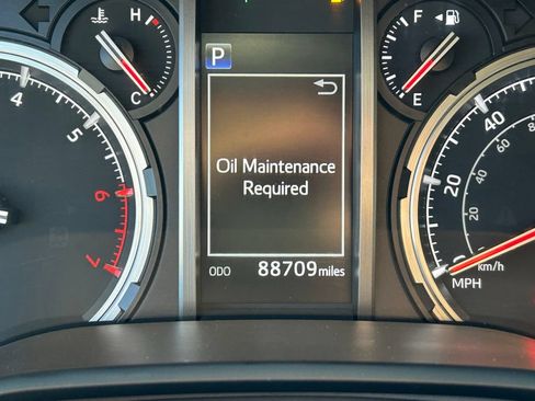 Used 2023 Toyota 4Runner Limited AWD/4WD image 17
