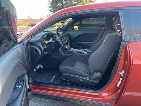 Used 2020 Dodge Challenger SRT Hellcat image 19