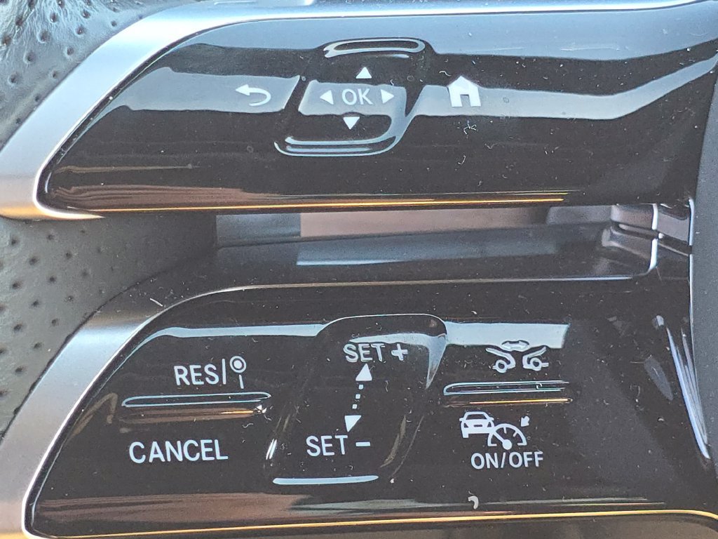 Certified 2024 Mercedes-Benz GLS 450 4MATIC image 37