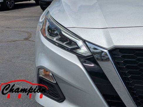 Used 2021 Nissan Altima 2.5 SV FWD image 11