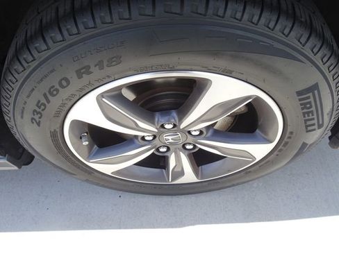 Certified 2018 Honda Odyssey Touring image 10