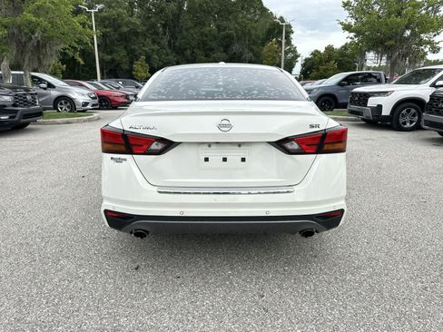 Used 2022 Nissan Altima 2.5 SR FWD image 5