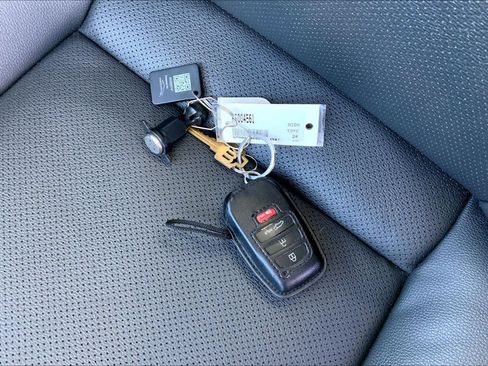 Used 2024 Toyota Grand Highlander XLE image 14