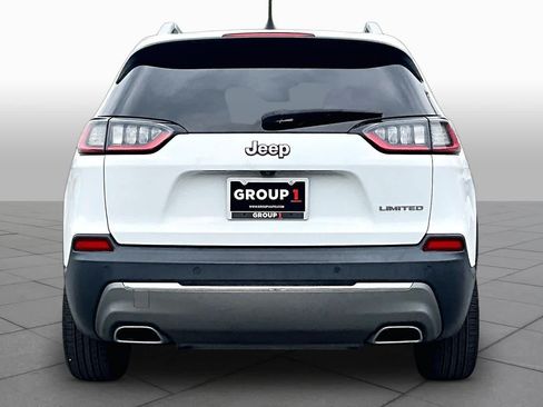Used 2019 Jeep Cherokee Limited w/ Technology Group FWD image 5