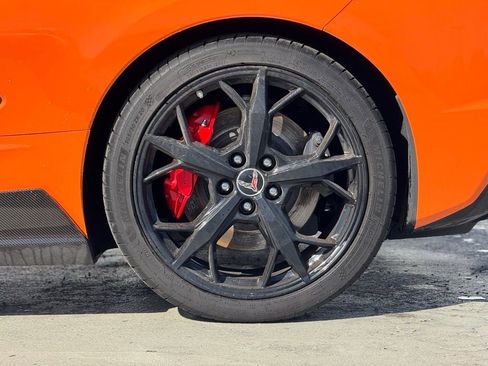 Used 2022 Chevrolet Corvette Stingray w/ Z51 Performance Package image 3