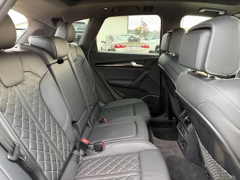 Used 2024 Audi SQ5 Premium Plus w/ Premium Plus Package AWD/4WD image 40