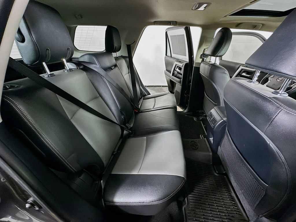 Used 2023 Toyota 4Runner SR5 Premium w/ Moonroof Package AWD/4WD image 12