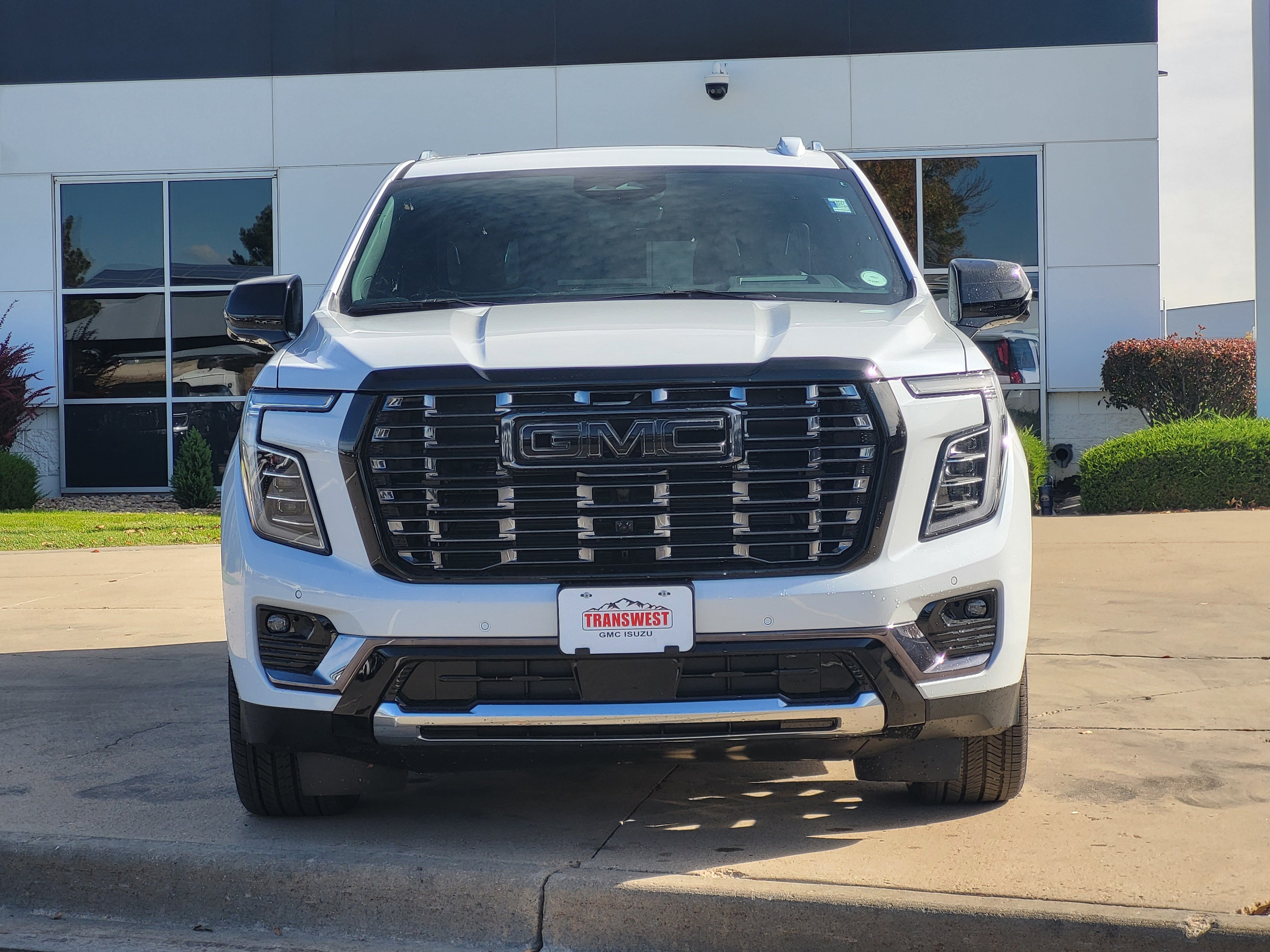 New 2027 GMC Yukon XL Denali Ultimate AWD/4WD image 8