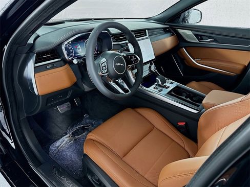 New 2024 Jaguar XF R-Dynamic SE image 9