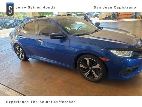 Used 2016 Honda Civic Touring image 1