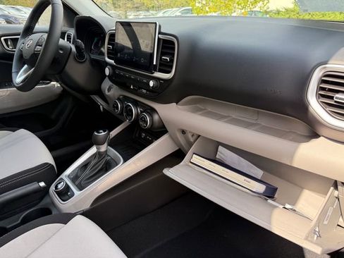 New 2026 Hyundai Venue SEL image 26