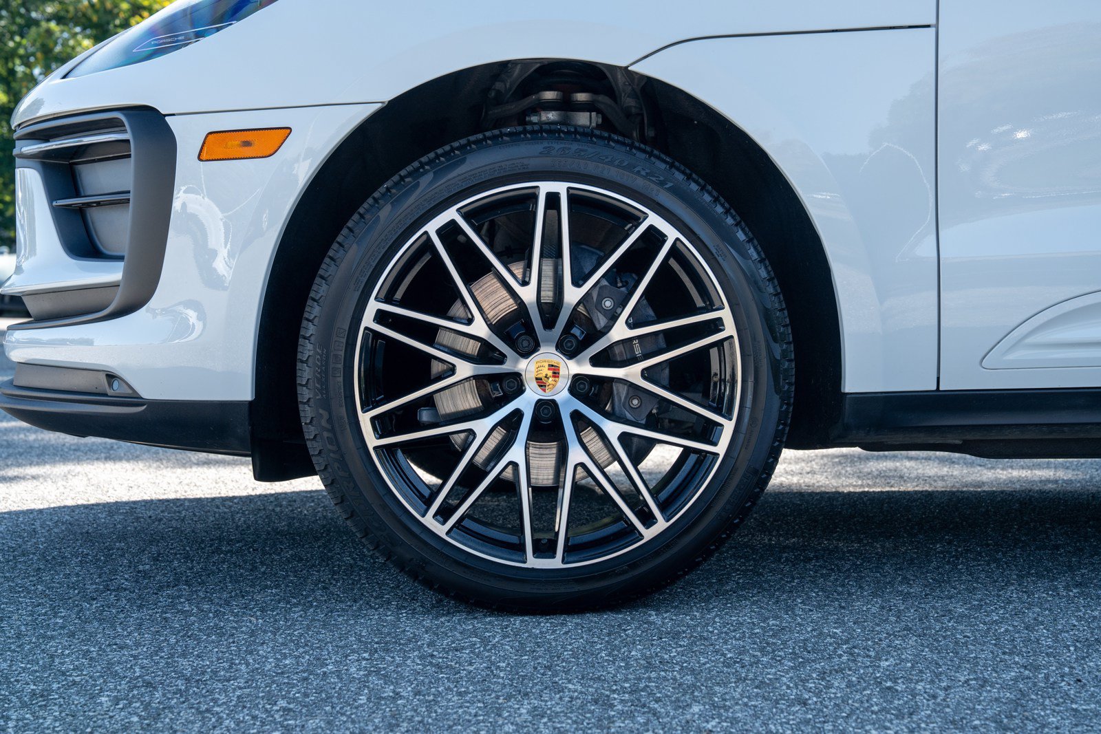 Certified 2026 Porsche Macan AWD/4WD image 11