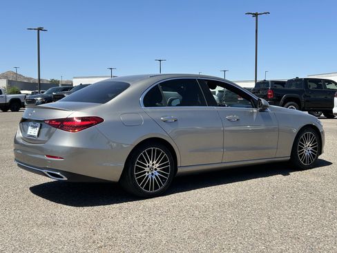 Used 2023 Mercedes-Benz C 300 Sedan image 5
