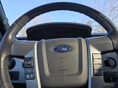 Used 2014 Ford F150 Limited image 24