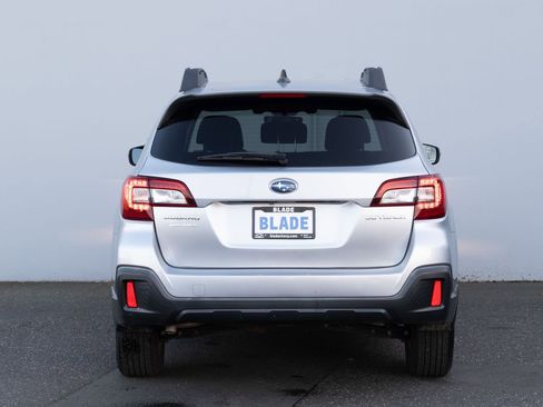 Used 2019 Subaru Outback 2.5i Premium image 25
