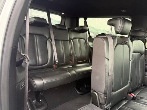 Used 2024 Jeep Wagoneer L Series II w/ Flexible Seating Group AWD/4WD image 22